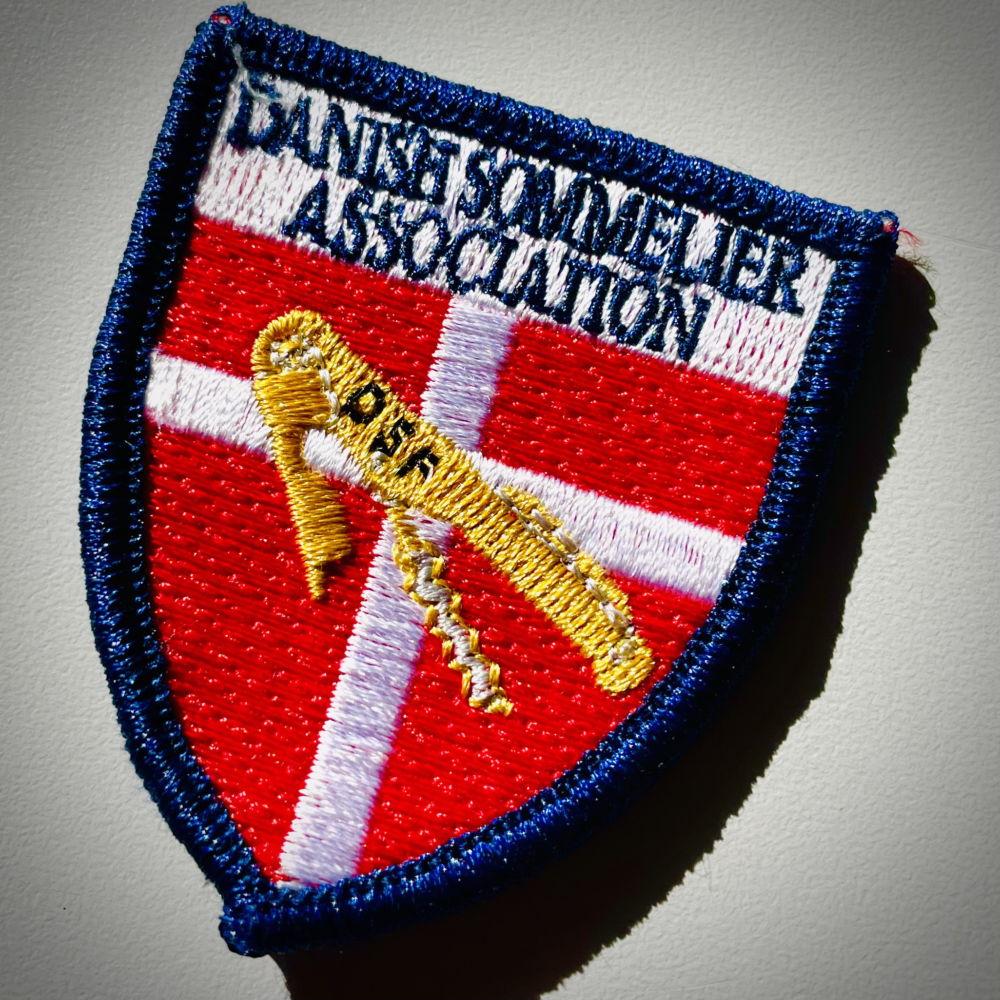 Dansk Sommelier Forening | Broderet emblem